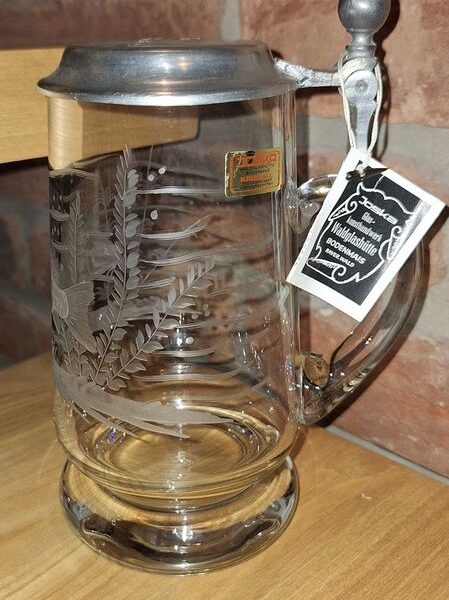 Szklany kufel z pokrywą Joska Glaskunsthandwerk