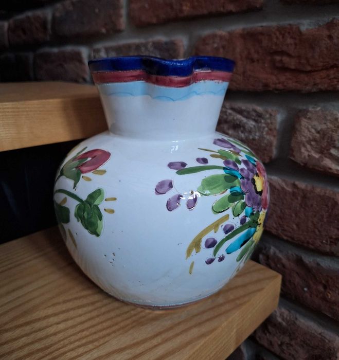 Ręcznie malowany włoski wazon - dzbanek