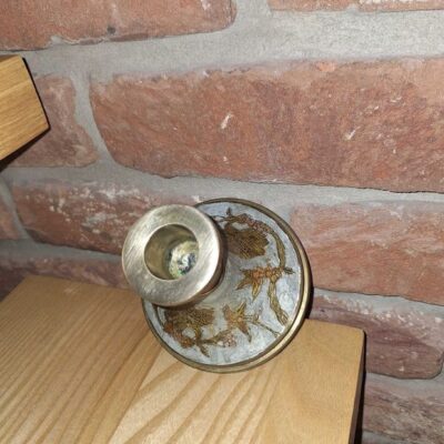 Indyjski mosiężny świecznik emaliowany