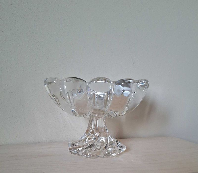 Szklana bombonierka - patera do słodyczy