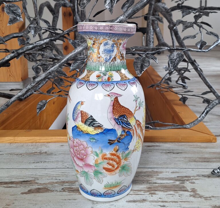 Unikatowy porcelanowy wazon chiński