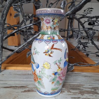 Unikatowy porcelanowy wazon chiński