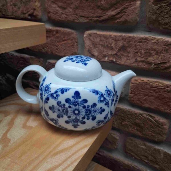 Vintage porcelanowy imbryk-dzbanek do herbaty