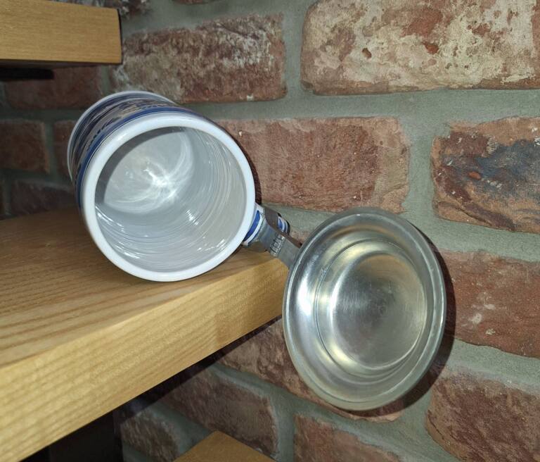 Ręcznie malowany kufel ceramiczny