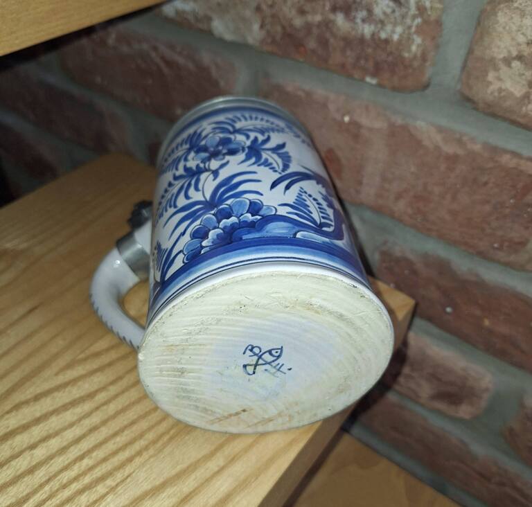 Ręcznie malowany kufel ceramiczny