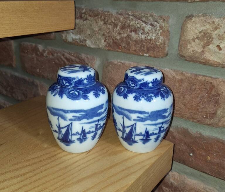 Zestaw japońskich pojemników do herbaty