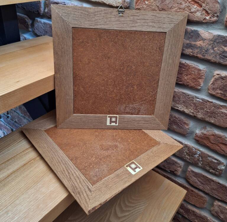 Obrazki ceramiczne z motylami