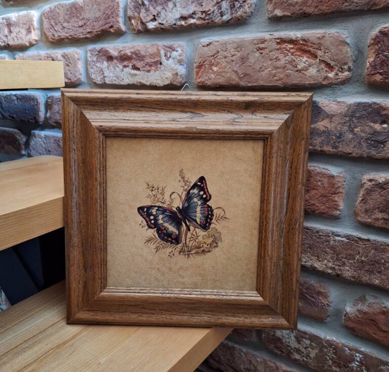 Obrazki ceramiczne z motylami