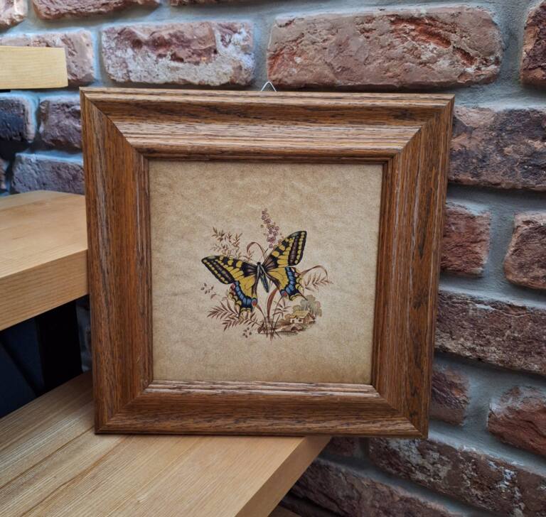 Obrazki ceramiczne z motylami