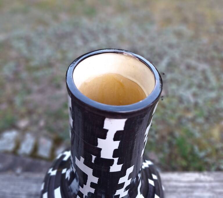 Wazon ceramiczny czarno biały wzór geometryczny