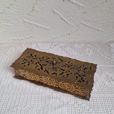 Ażurowa szkatułka pudełko pojemnik z mosiądzu