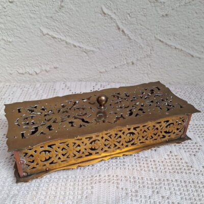 Ażurowa szkatułka pudełko pojemnik z mosiądzu