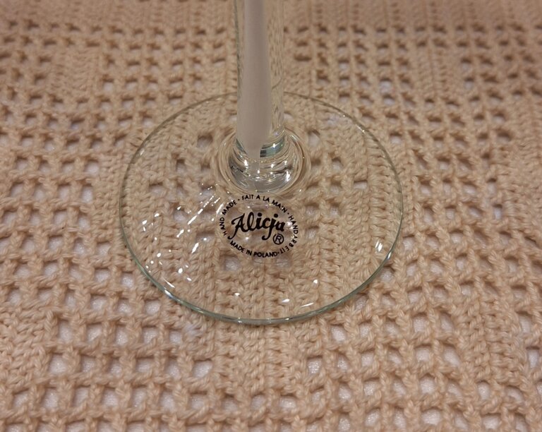 Huta szkła Alicja kobaltowy świecznik w kształcie kielicha