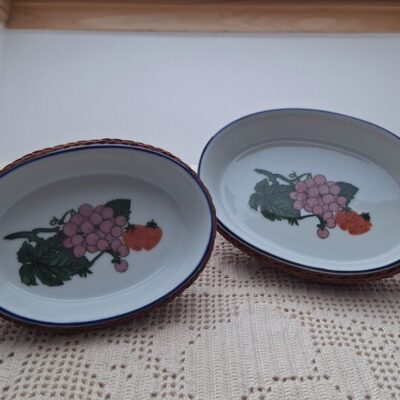 Zestaw Ceramicznych Owalnych Półmisków Żaroodpornych z Koszykami w Stylu Retro