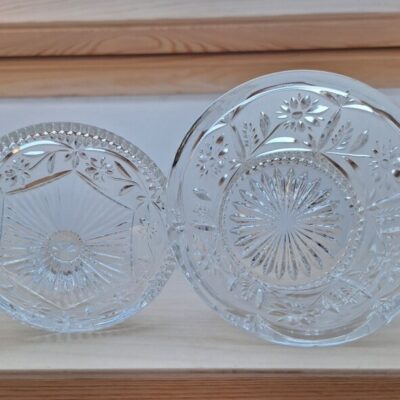 Szklana Bomboniera na słodycze i drobiazgi – Retro Cukiernica