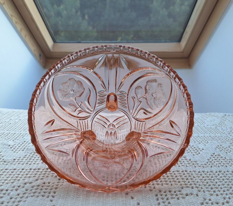 Misa Rozalinowa na 3 Nóżkach – Art Deco / PRL