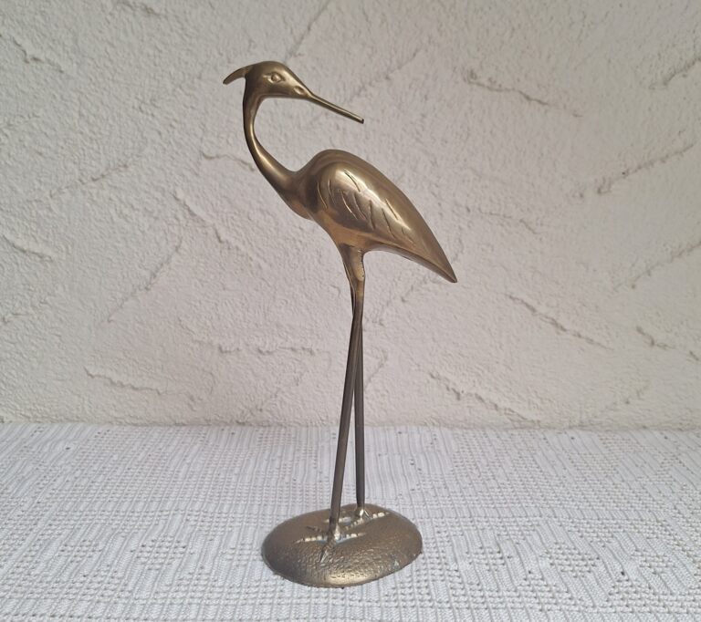 20260506_152815 Elegancka Figurka Czapli z Mosiądzu – Styl Mid-Century Modern