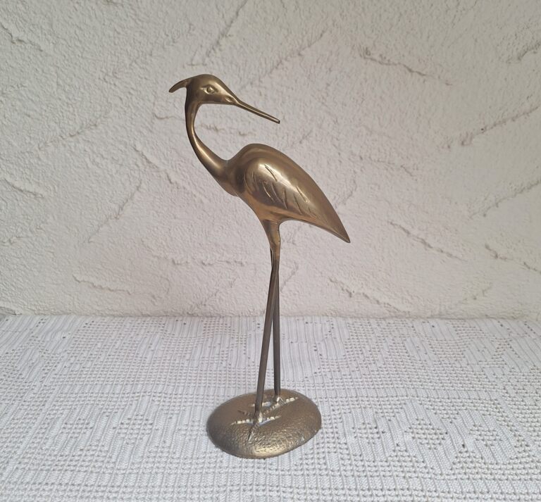 20260506_152826 Elegancka Figurka Czapli z Mosiądzu – Styl Mid-Century Modern