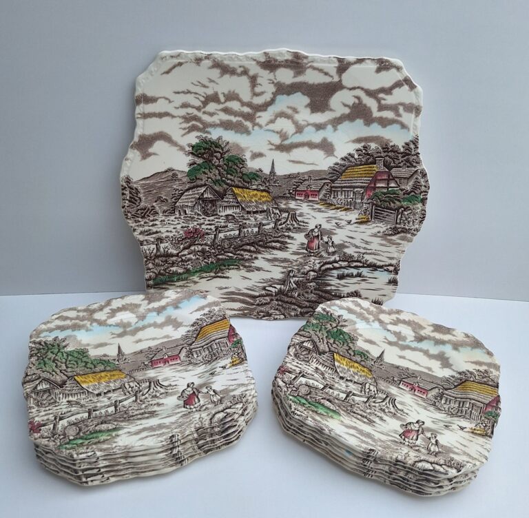Zabytkowy Zestaw Talerzy Myott Staffordshire – Rural Scene