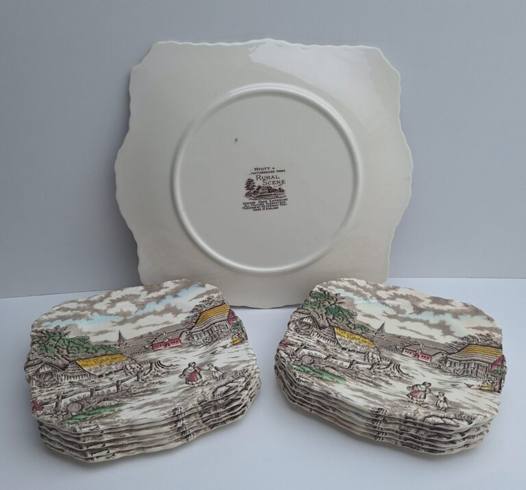 Zabytkowy Zestaw Talerzy Myott Staffordshire – Rural Scene
