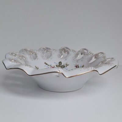 20260513_181201 Porcelanowa Patera Ażurowa – Klasyka z Motywem Róż Chodzież