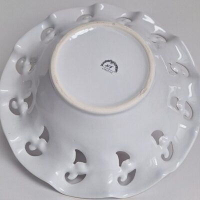 20260513_181458 Porcelanowa Patera Ażurowa – Klasyka z Motywem Róż Chodzież