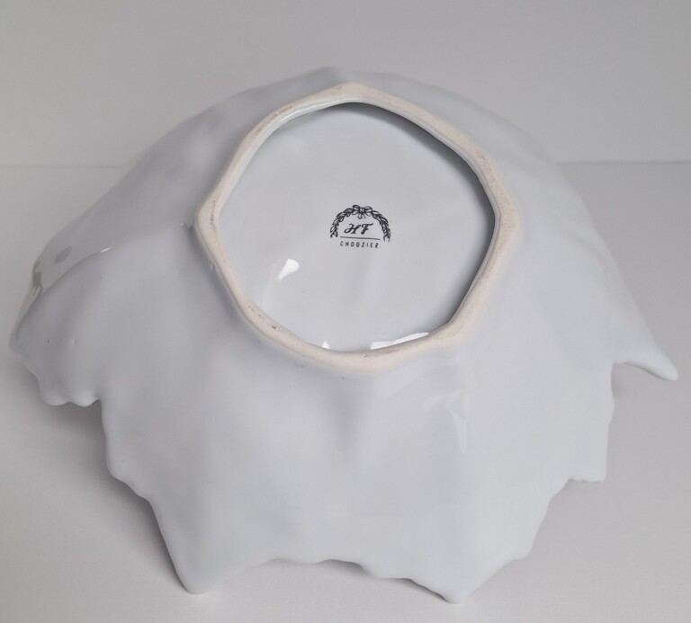 Stara Porcelanowa Patera Ozdobna „Liść Klonu” – Chodzież