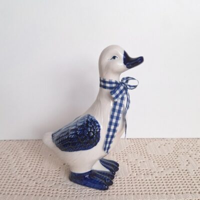 20260527_120201 Kaczka / Gęś - figurka z porcelany Victoria Design