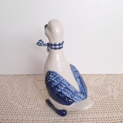 20260527_121016 Kaczka / Gęś - figurka z porcelany Victoria Design