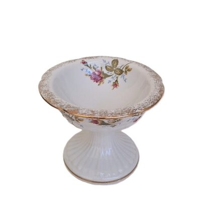 Elegancki Pucharek Porcelanowy Chodzież „Iwona” – Złota Róża