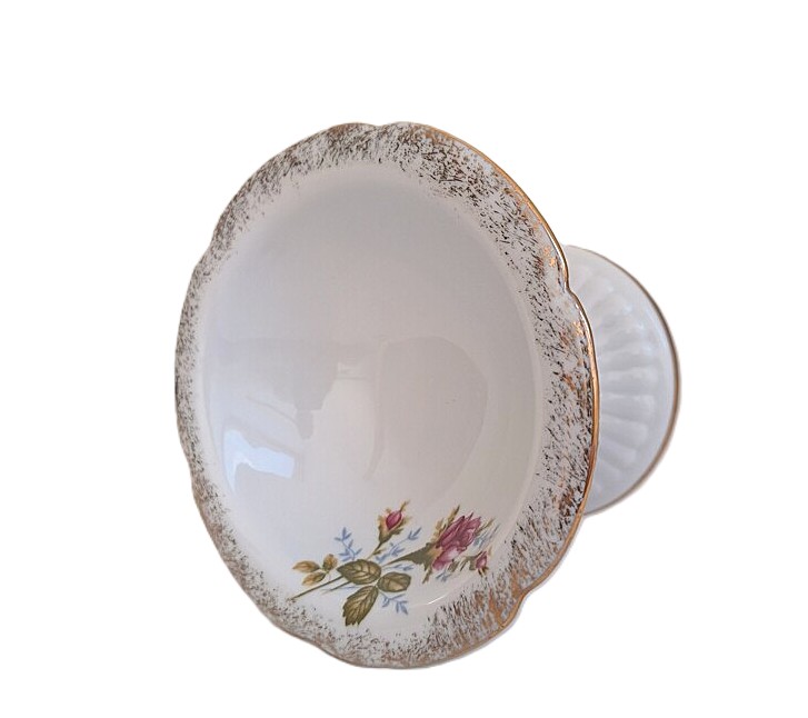 Elegancki Pucharek Porcelanowy Chodzież „Iwona” – Złota Róża