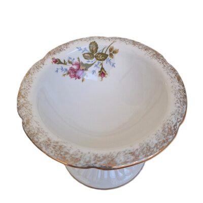 Elegancki Pucharek Porcelanowy Chodzież „Iwona” – Złota Róża
