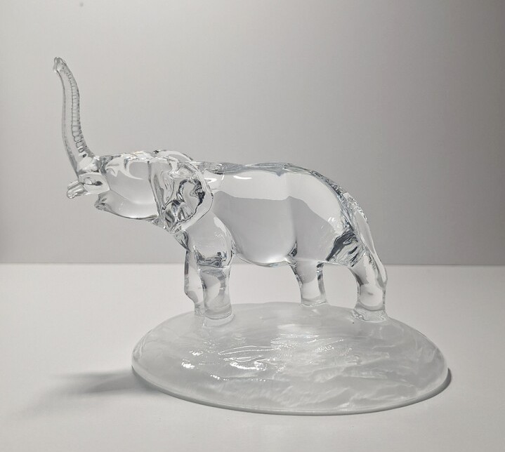 Kryształowa Figurka Słoń z Uniesioną Trąbą - Cristal d'Arques