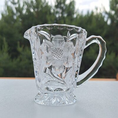 Kryształowy mlecznik vintage – motyw kwiatowy, PRL