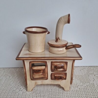 Ceramiczny Podgrzewacz W Kształcie Pieca Kuchennego