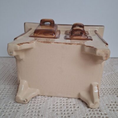 Ceramiczny Podgrzewacz W Kształcie Pieca Kuchennego