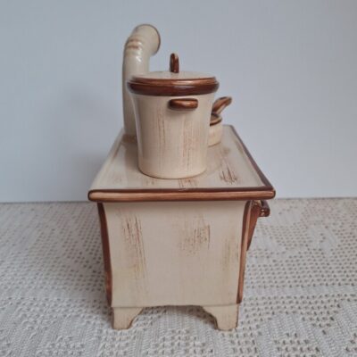Ceramiczny Podgrzewacz W Kształcie Pieca Kuchennego