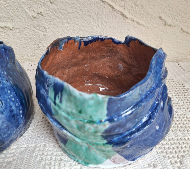 Ceramiczne trio naczyń / osłonek „Morska Głębia” – handmade