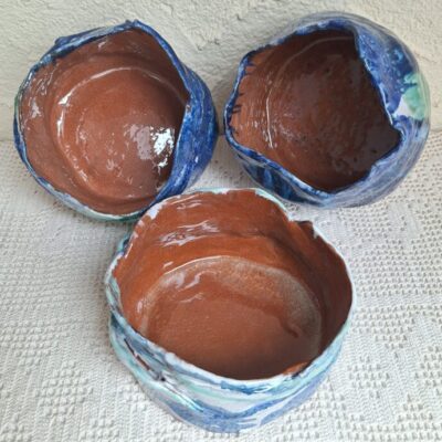 Ceramiczne trio naczyń / osłonek „Morska Głębia” – handmade