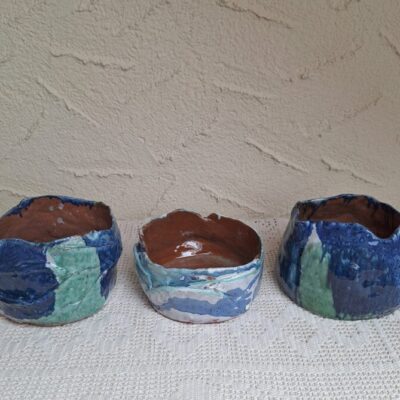 Ceramiczne trio naczyń / osłonek „Morska Głębia” – handmade