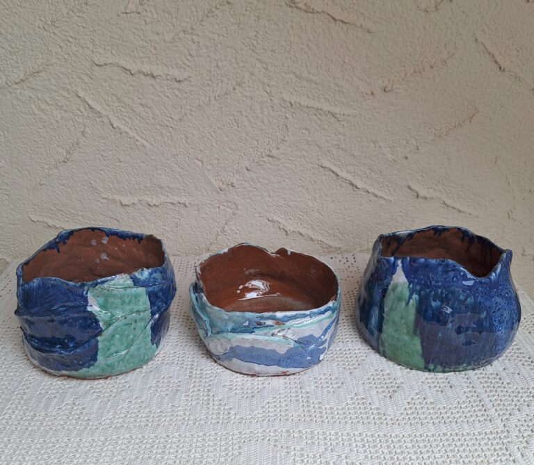 Ceramiczne trio naczyń / osłonek „Morska Głębia” – handmade