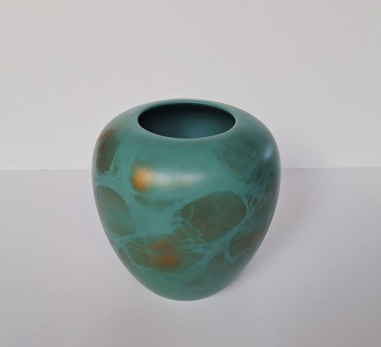 20260616_201014 Ceramiczny Wazon Morski Szmaragd ze Złotym Akcentem