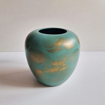 20260616_201326 Ceramiczny Wazon Morski Szmaragd ze Złotym Akcentem
