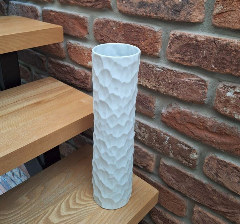 Wazon Thomas Op Art – Biskwitowa Porcelana, Efekt Młotkowania
