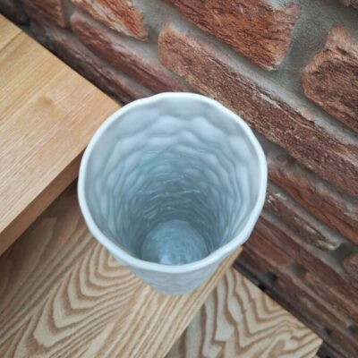 Wazon Thomas Op Art – Biskwitowa Porcelana, Efekt Młotkowania