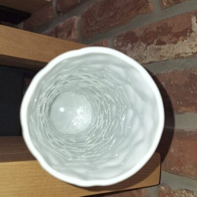 Wazon Thomas Op Art – Biskwitowa Porcelana, Efekt Młotkowania