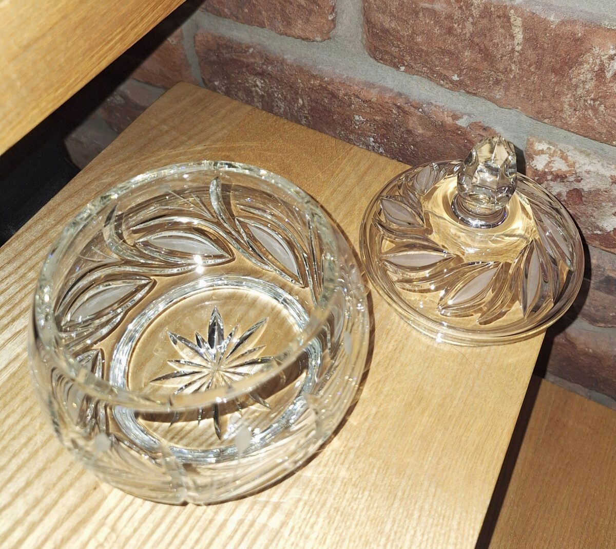 Kryształowa Bombonierka z lat PRL – Vintage