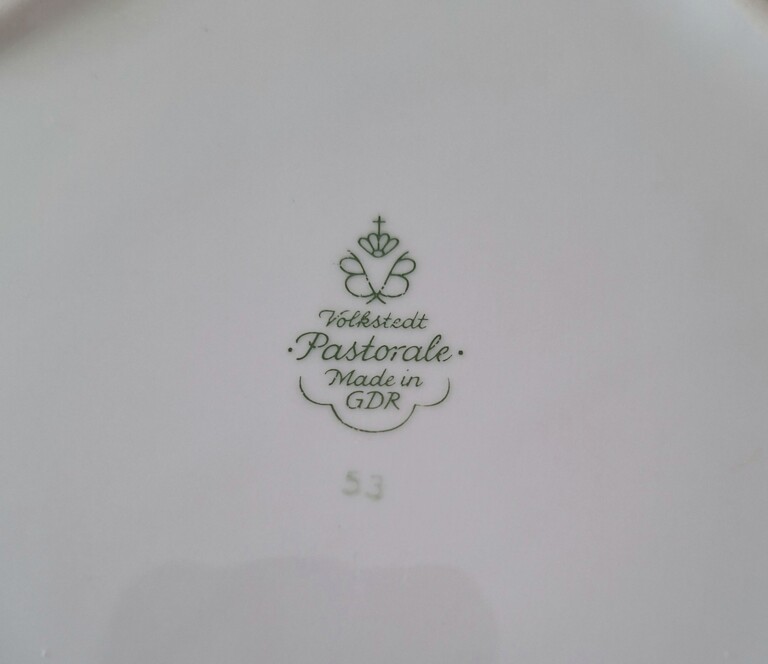 20260715_153049 Unikatowa Porcelanowa Patera Volkstedt – Wzór "Pastorale"
