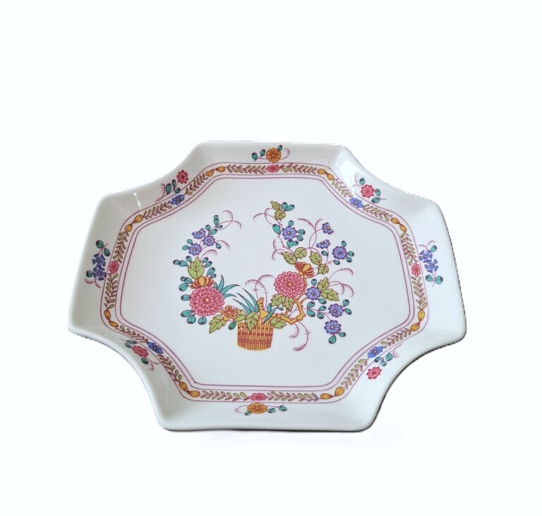 20260715_160038 Unikatowa Porcelanowa Patera Volkstedt – Wzór "Pastorale"