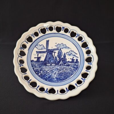 Ażurowy talerz ścienny Delft Blue Handpainted nr 042042